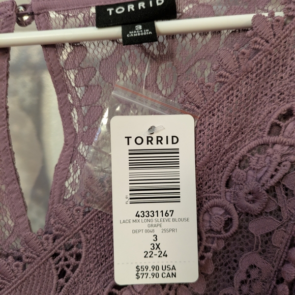 New with tags! Torrid Lace V-Neck Top in Purple - Picture 3 of 14